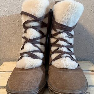 BearPaw Celeste Ankle Boot Size: 9